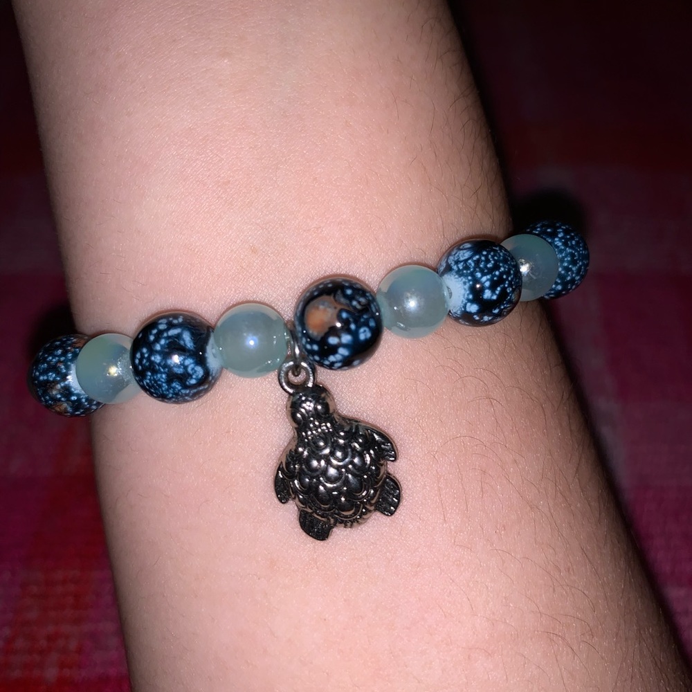 Turtle and shell bracelets - Picture 5 of 5